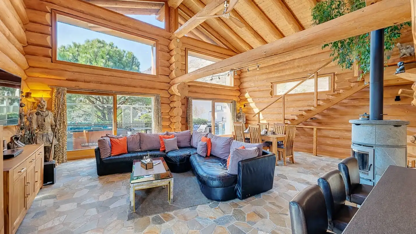 Chalet for sale - 1926 Fully