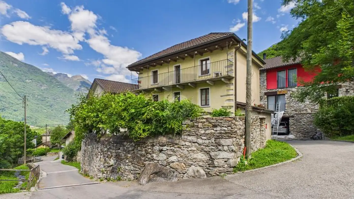 Einfamilienhaus kaufen - 6702 Claro