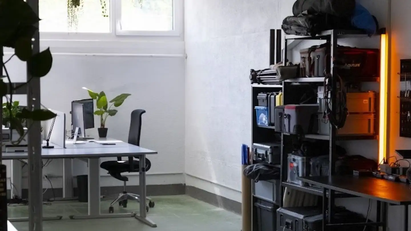 Gewerbe mieten - Rue De L'arc-En-Ciel 12, 1030 Bussigny - Foto 2