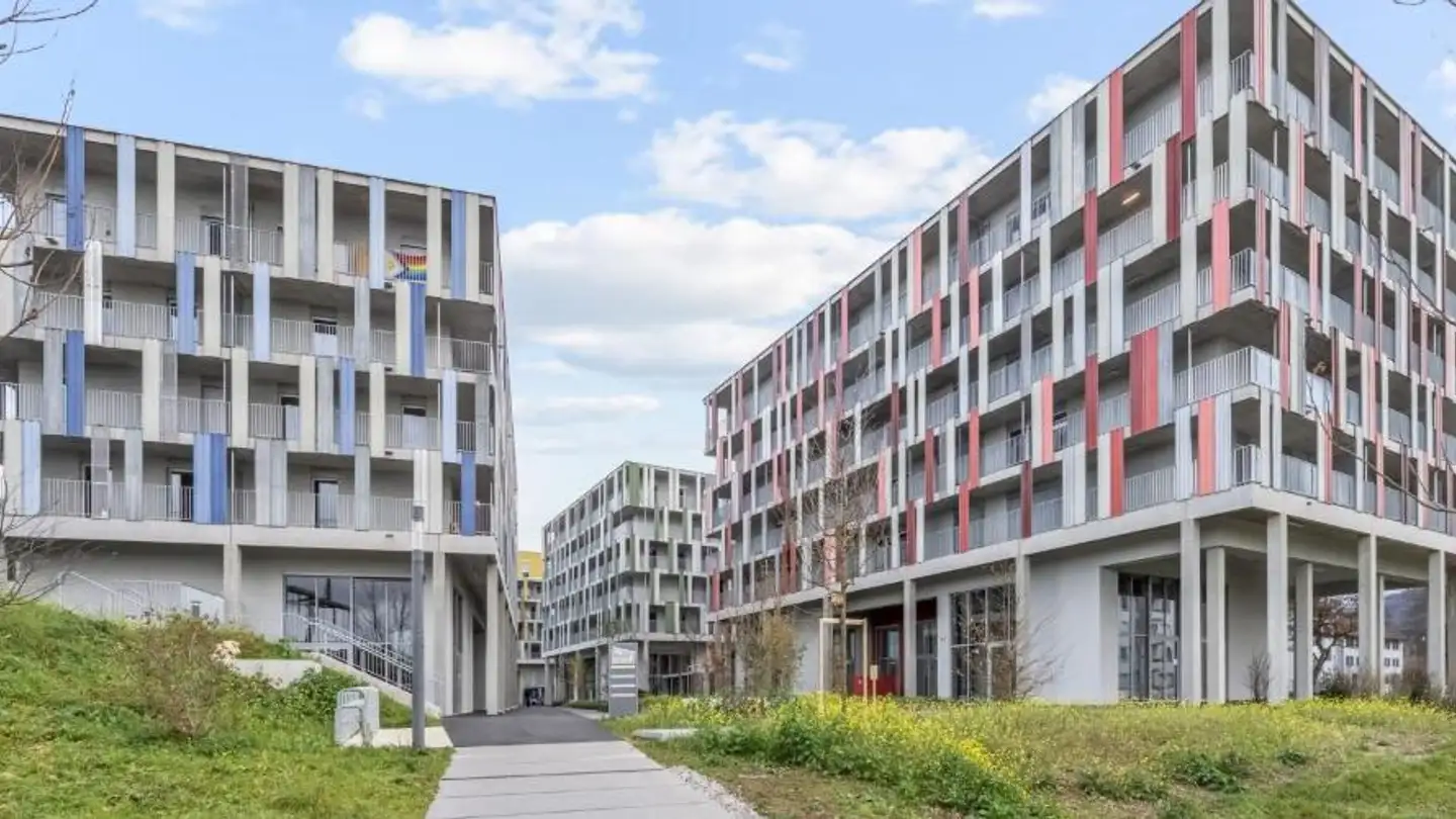Underground parking space for rent - Hofackerstrasse 12A, 4132 Muttenz