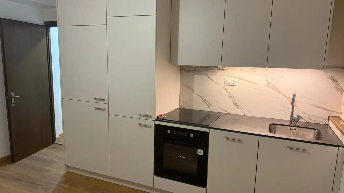 Studio à louer - Glärnischstrasse 12, 8155 Niederhasli