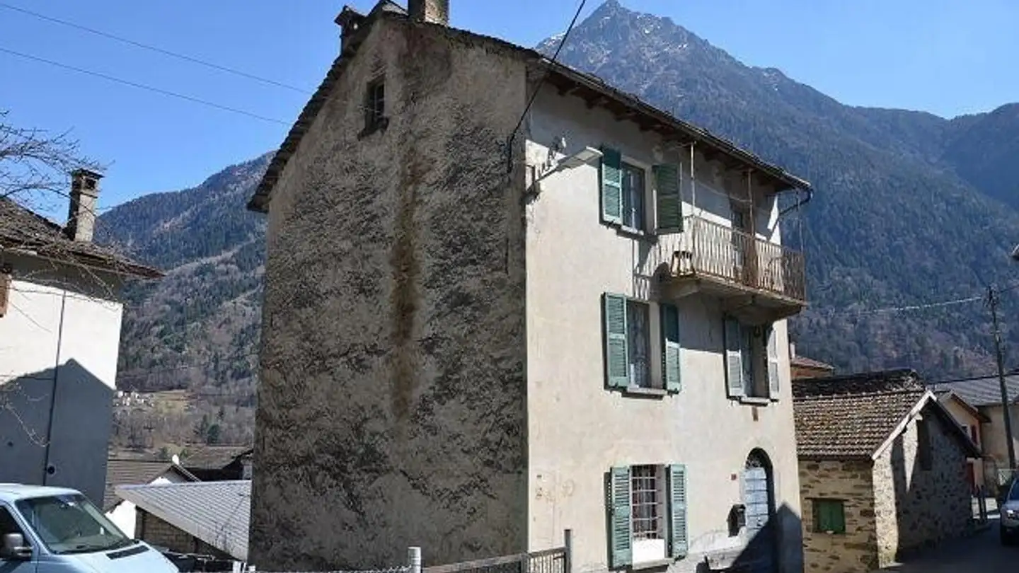 House for sale - 6723 Prugiasco