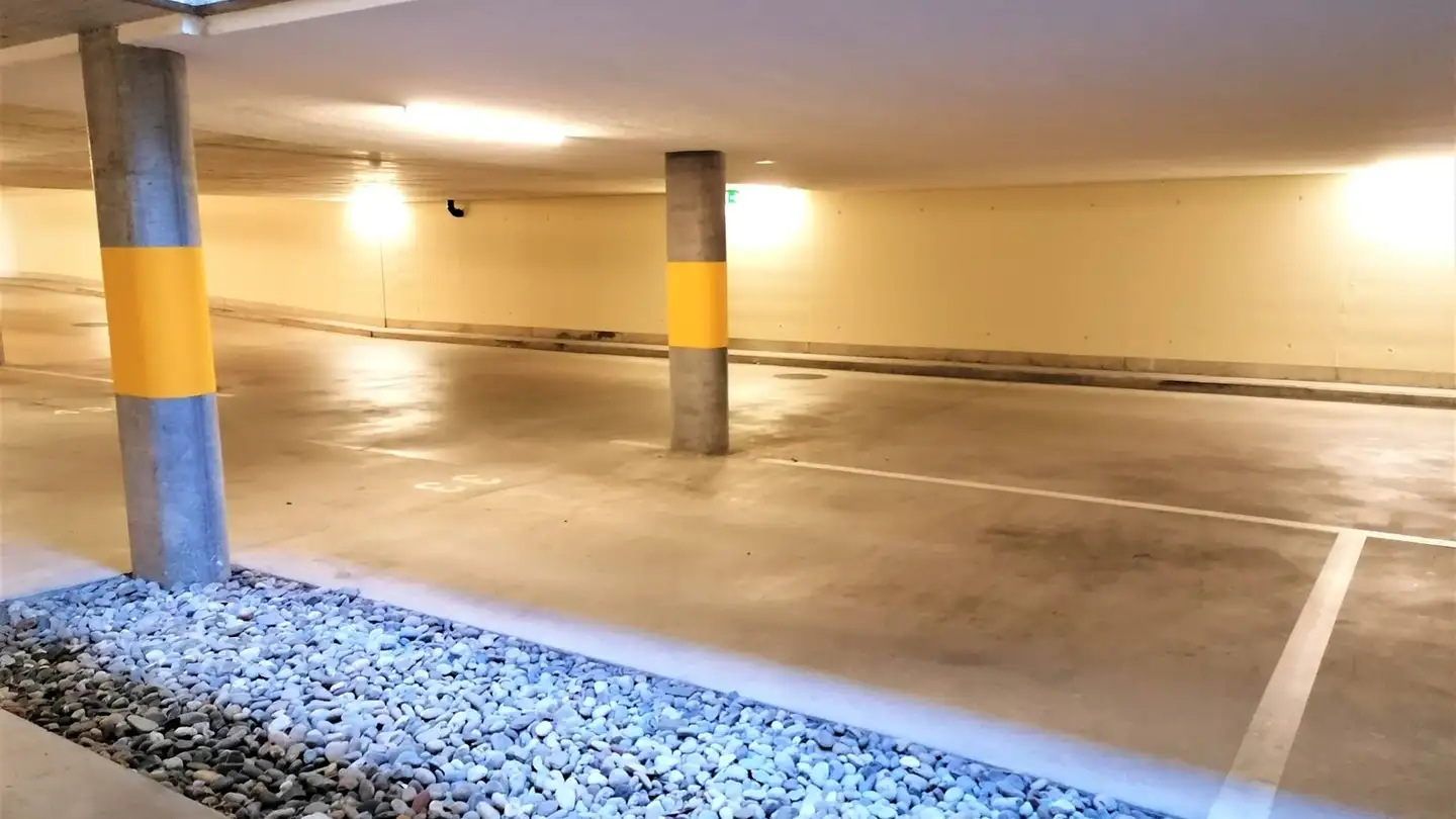 Tiefgaragenstellplatz mieten - Zurzacherstrasse, 5200 Brugg AG