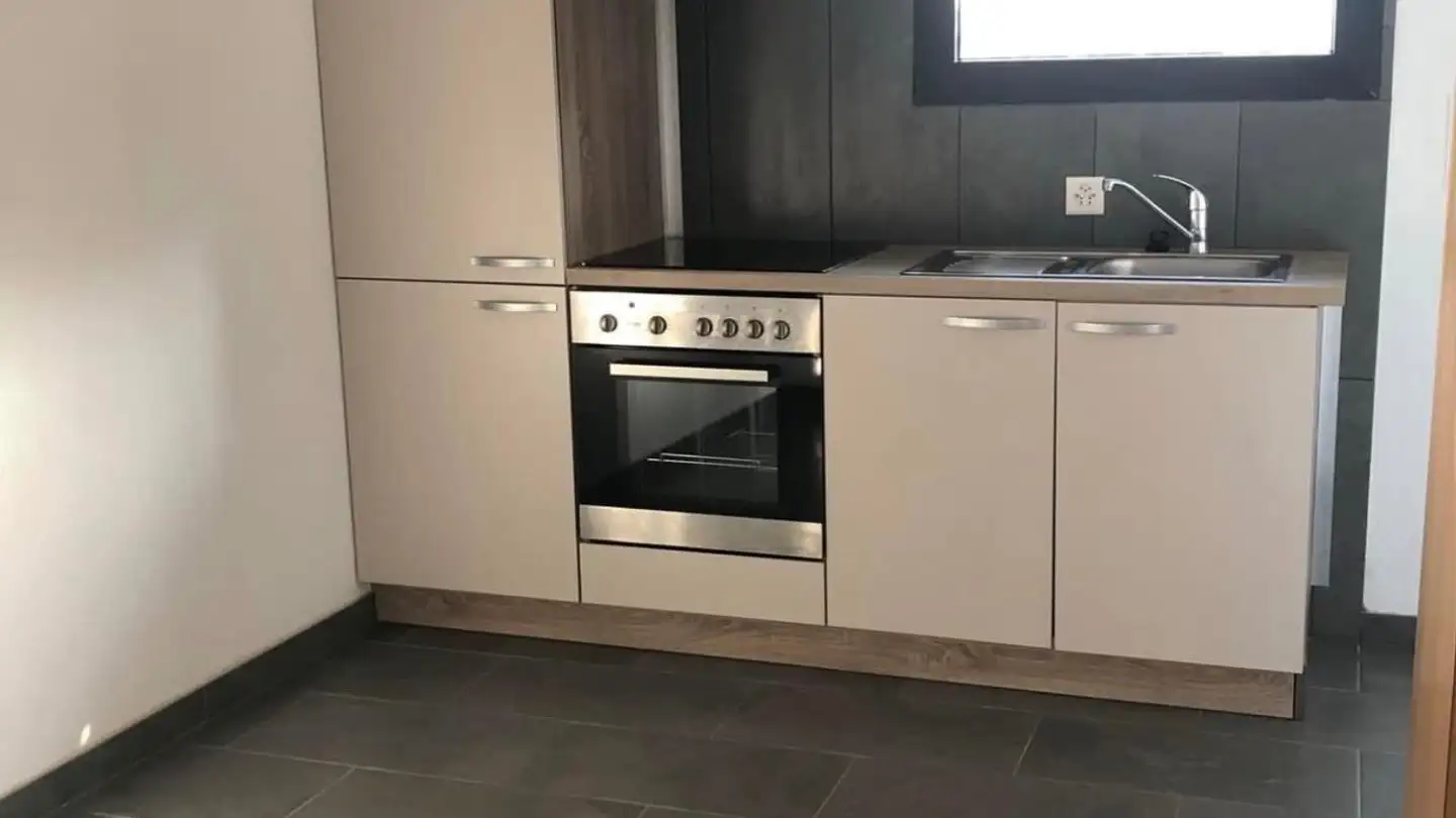 Apartment for rent - 1912 Leytron