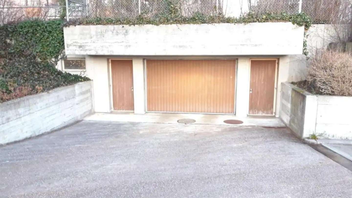 Place de parking souterraine à louer - 8603 Schwerzenbach - Photo 3