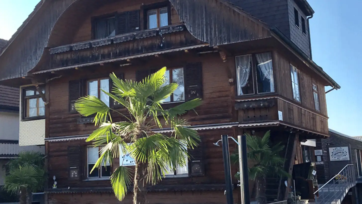 Dachgeschosswohnung mieten - Kirchbergstrasse 5, 3324 Hindelbank