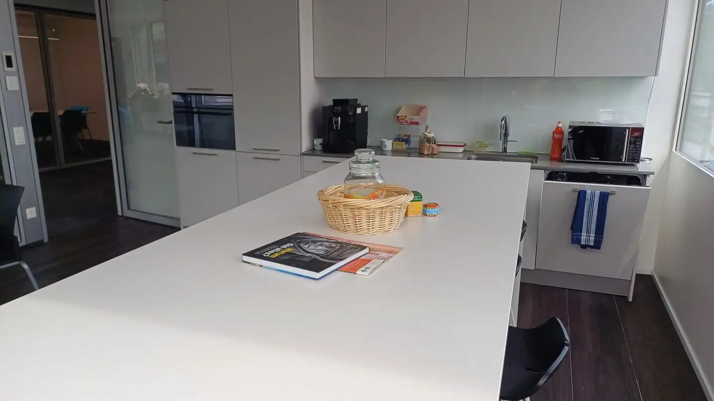 Spazio ufficio in affitto - Oberfeld 15, 6037 Root - Foto 2