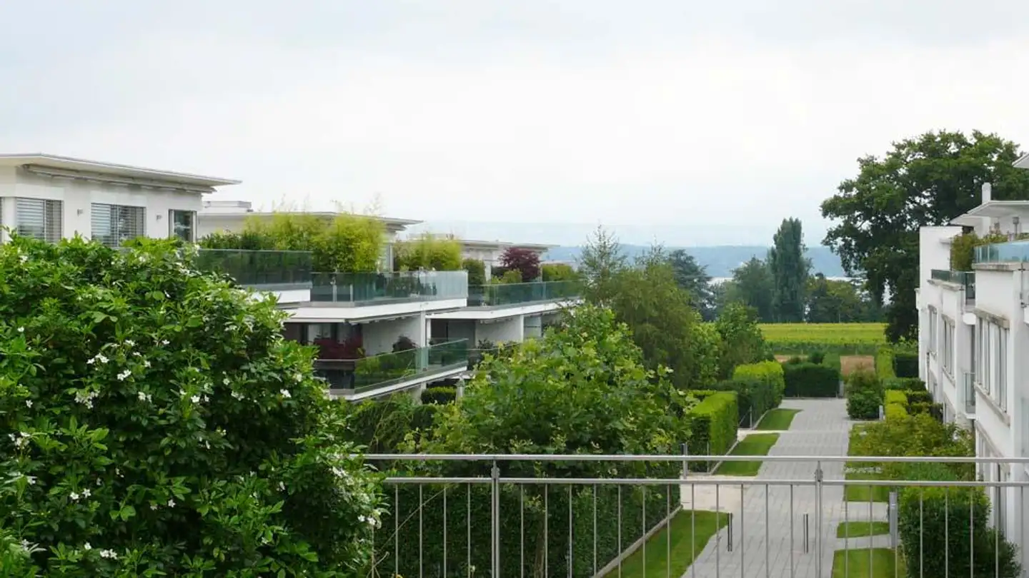 Duplex for rent - Place Des Perrières, 1296 Coppet - Photo 4