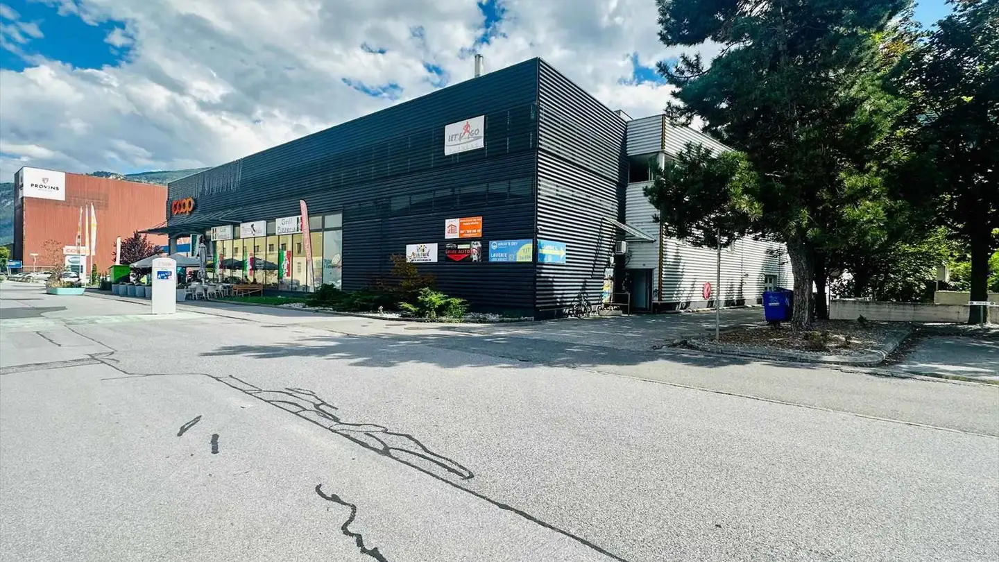 Commercial à louer - Rue De L'industrie 16, 1950 Sion