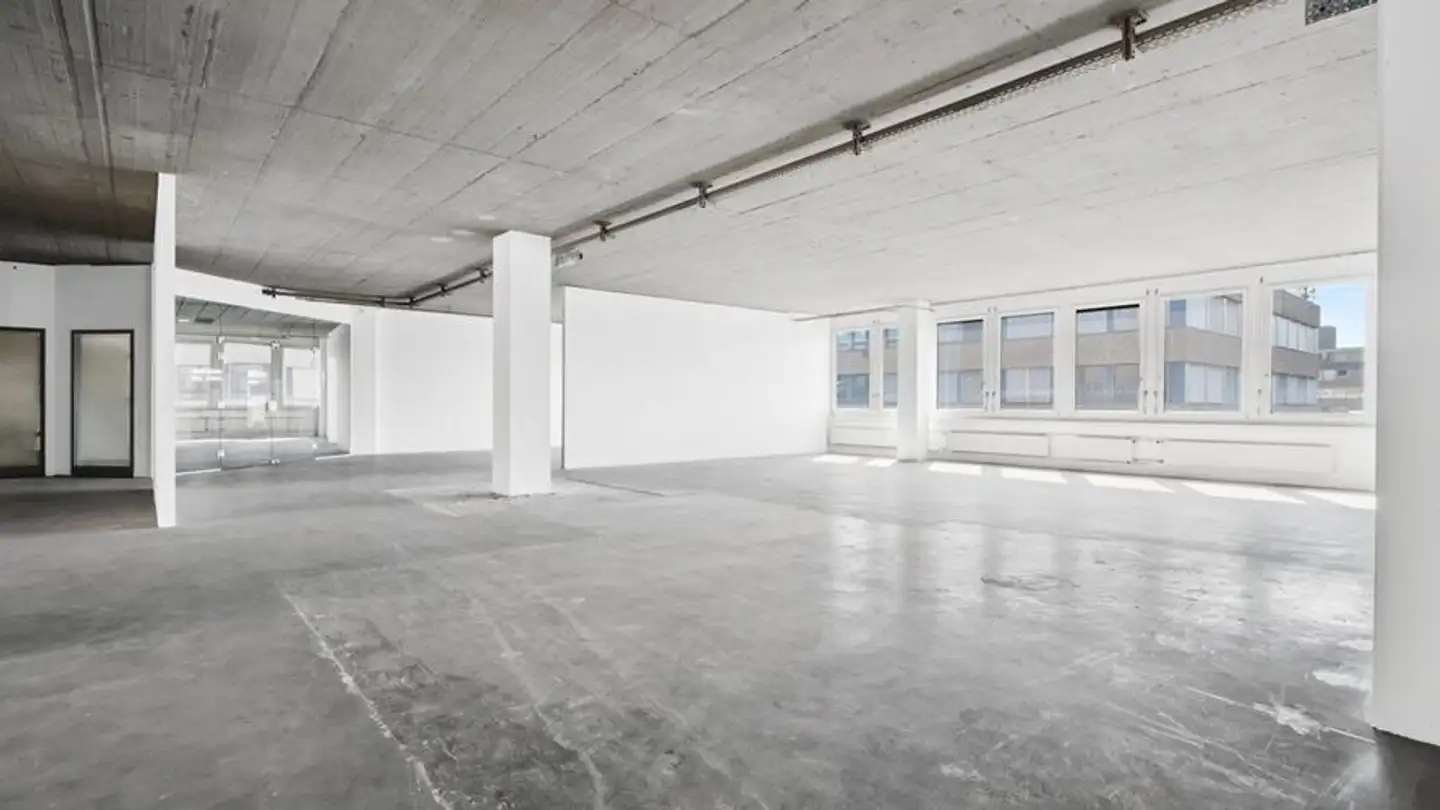 Mixed-use building for rent - Riedstrasse 14, 8953 Dietikon