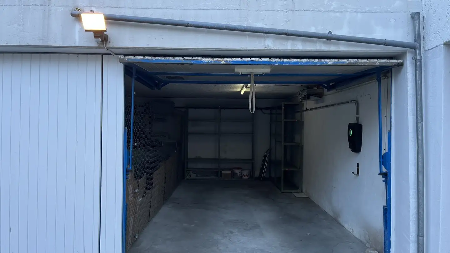 Single garage for rent - Renggerstrasse 50, 8038 Zürich