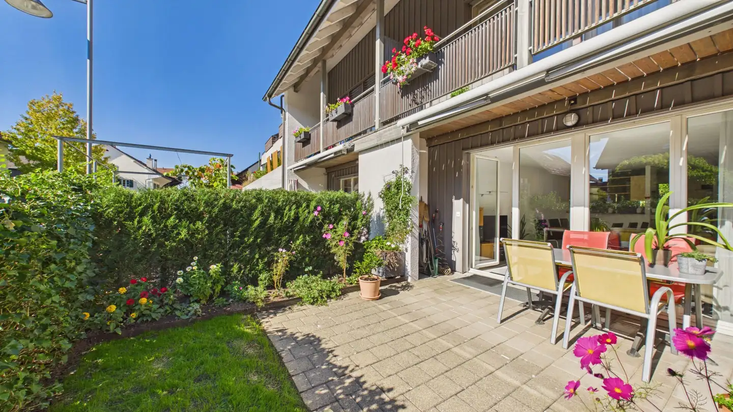 Row house for sale - 5417 Untersiggenthal