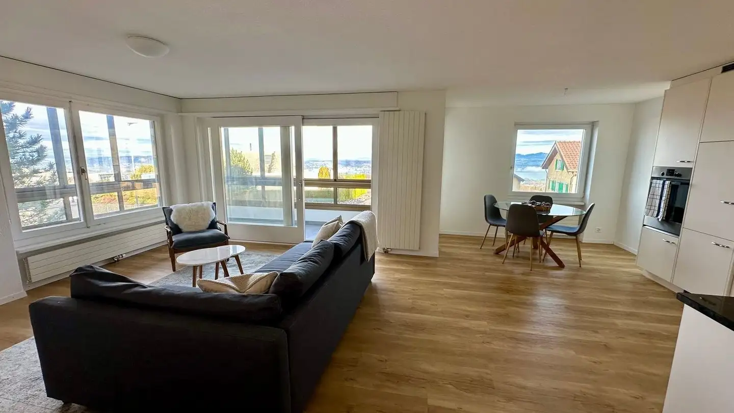 Appartement à louer - 8834 Schindellegi