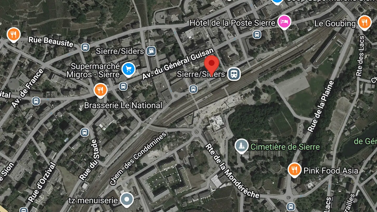 Parcheggio esterno in affitto - Place De La Gare 3, 3960 Sierre - Photo 2