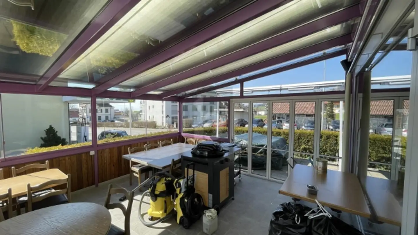 Commercial for rent - 8737 Gommiswald