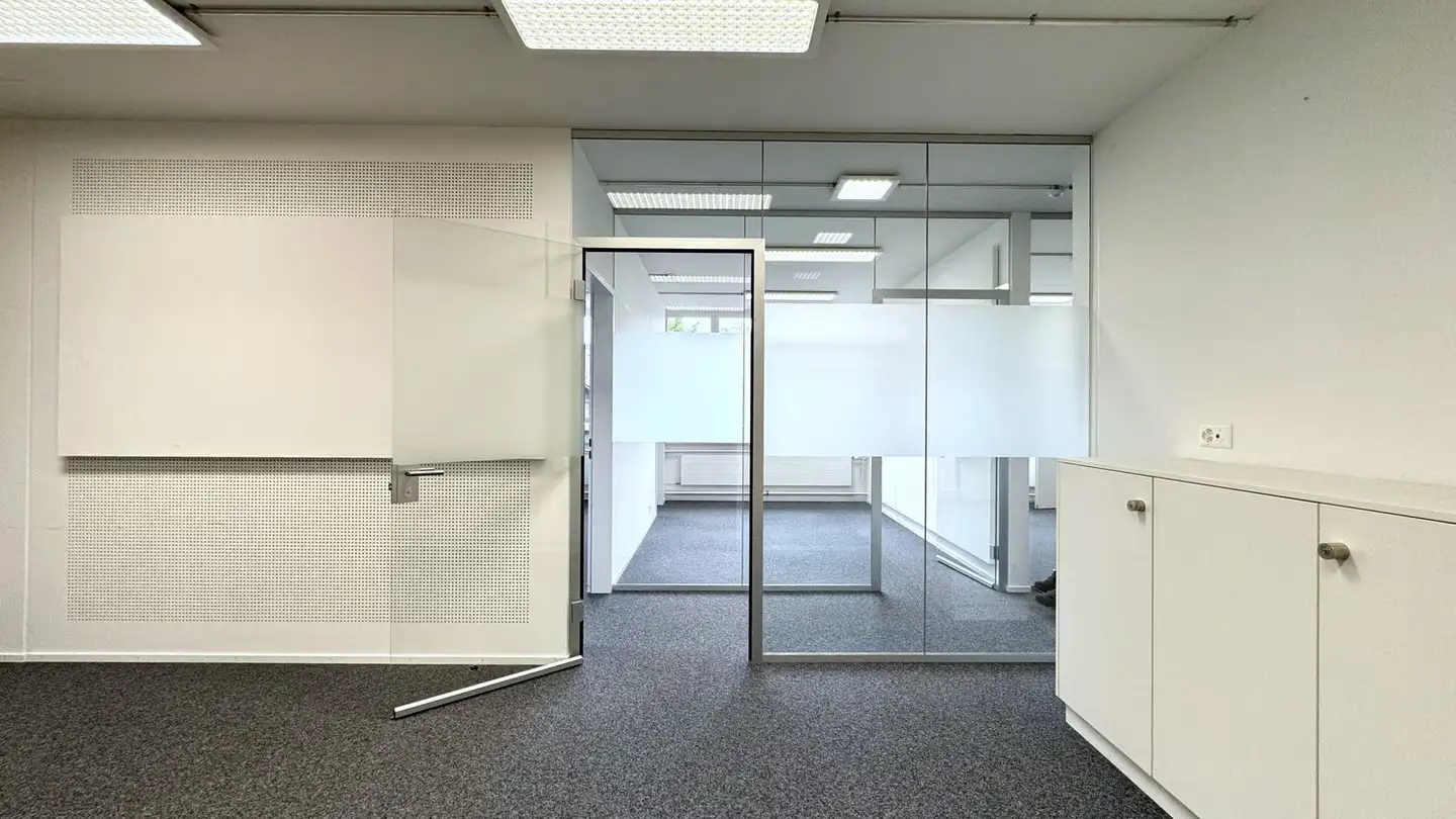 Bureau à louer - Meiniswilstrasse 2, 4912 Aarwangen