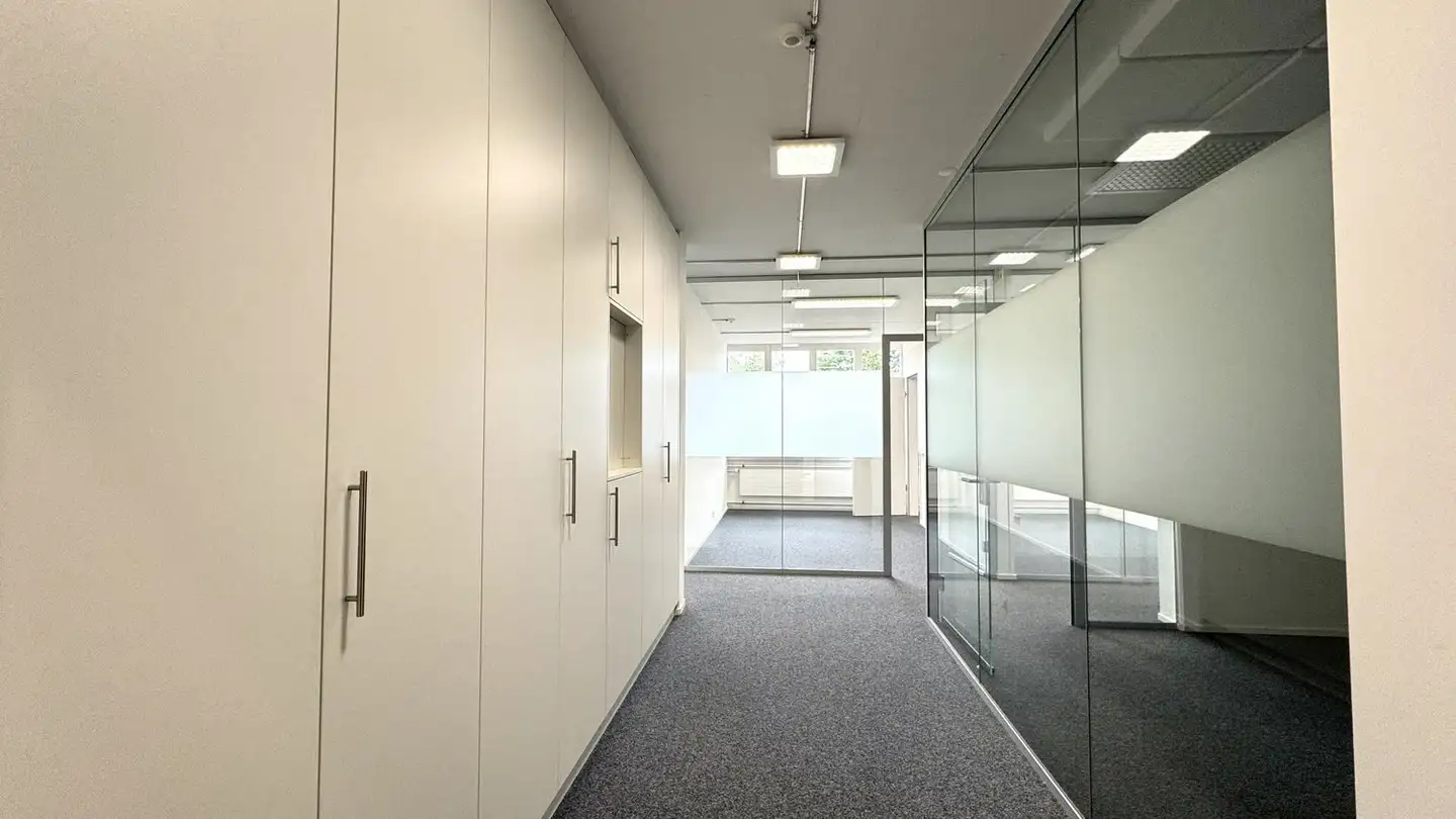 Bureau à louer - Meiniswilstrasse 2, 4912 Aarwangen - Photo 2