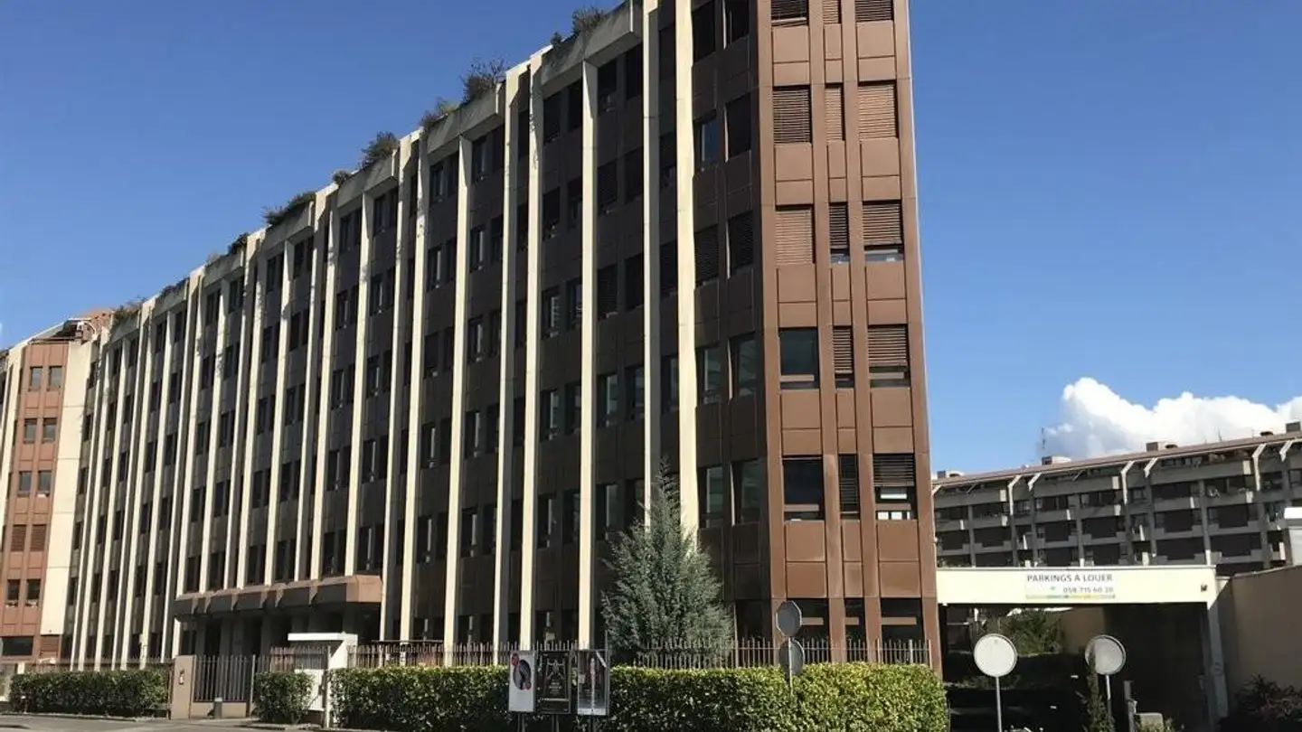 Tiefgaragenstellplatz mieten - Avenue Giuseppe- Motta 48, 1202 Genève