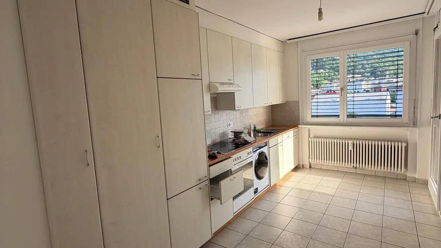 Dachgeschosswohnung mieten - Viale A. Sartori, 6512 Giubiasco - Foto 2