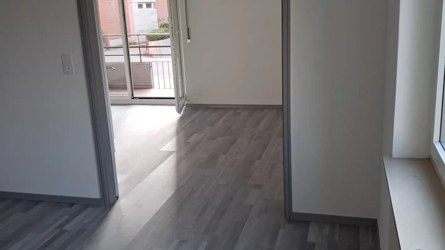 Wohnung mieten - Via General Guisan, 6900 Paradiso - Foto 4