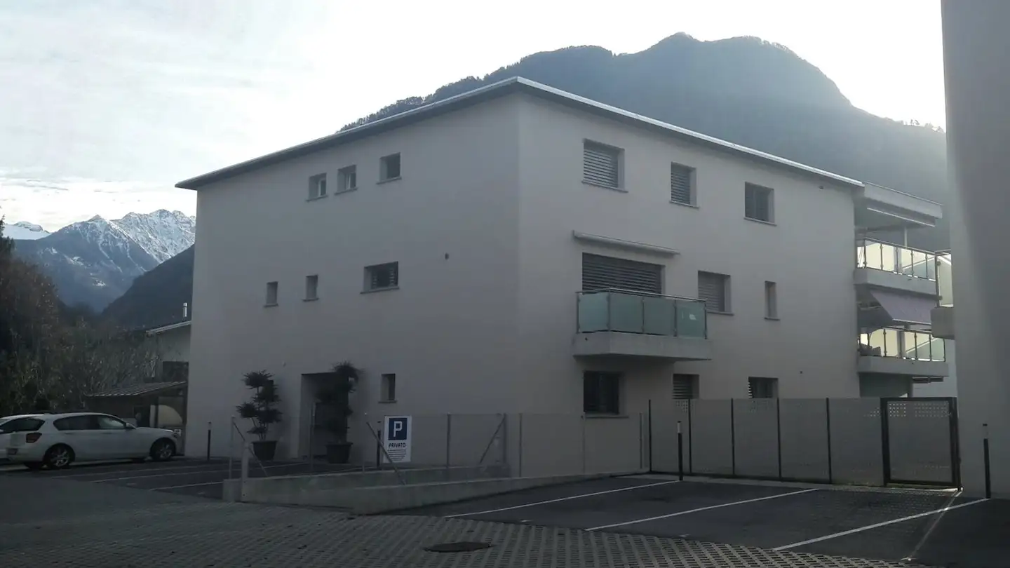 Apartment for rent - 6532 Castione