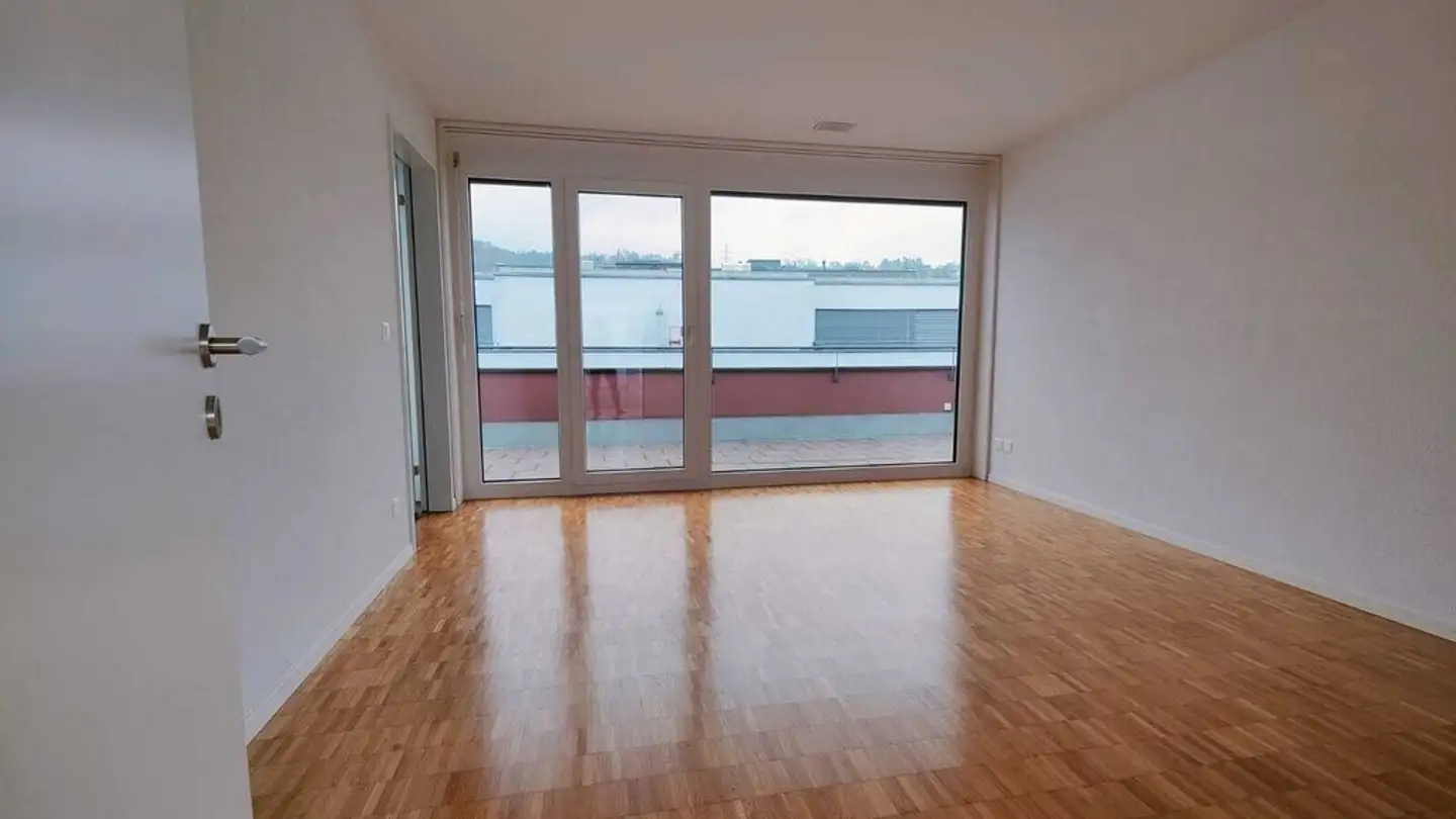 Loft à louer - Unterdorfstrasse, 8117 Fällanden - Photo 3