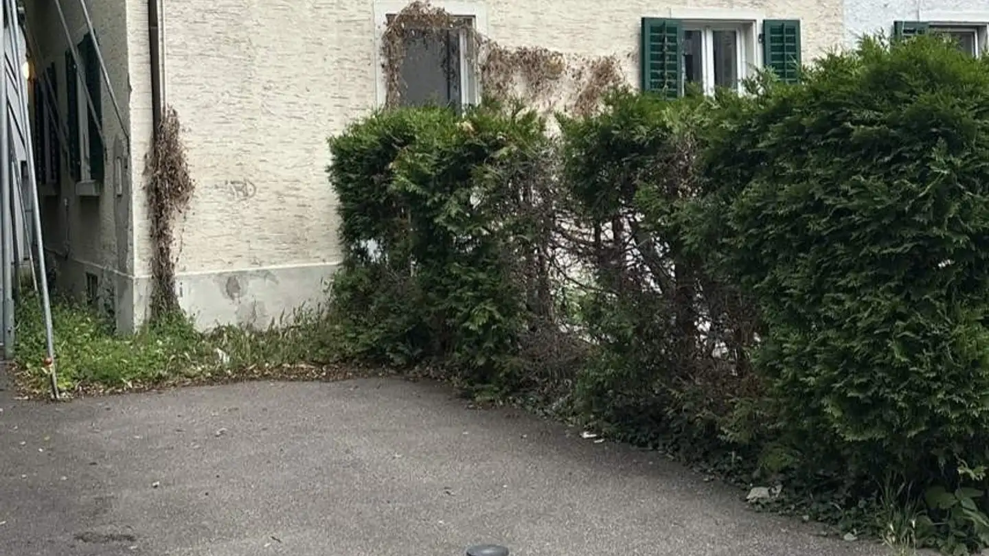 Outdoor parking space for rent - Eichstrasse 12, 8045 Zürich