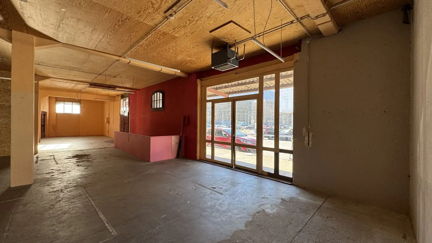 Geschäft mieten - Cour De La Gare, 1950 Sion