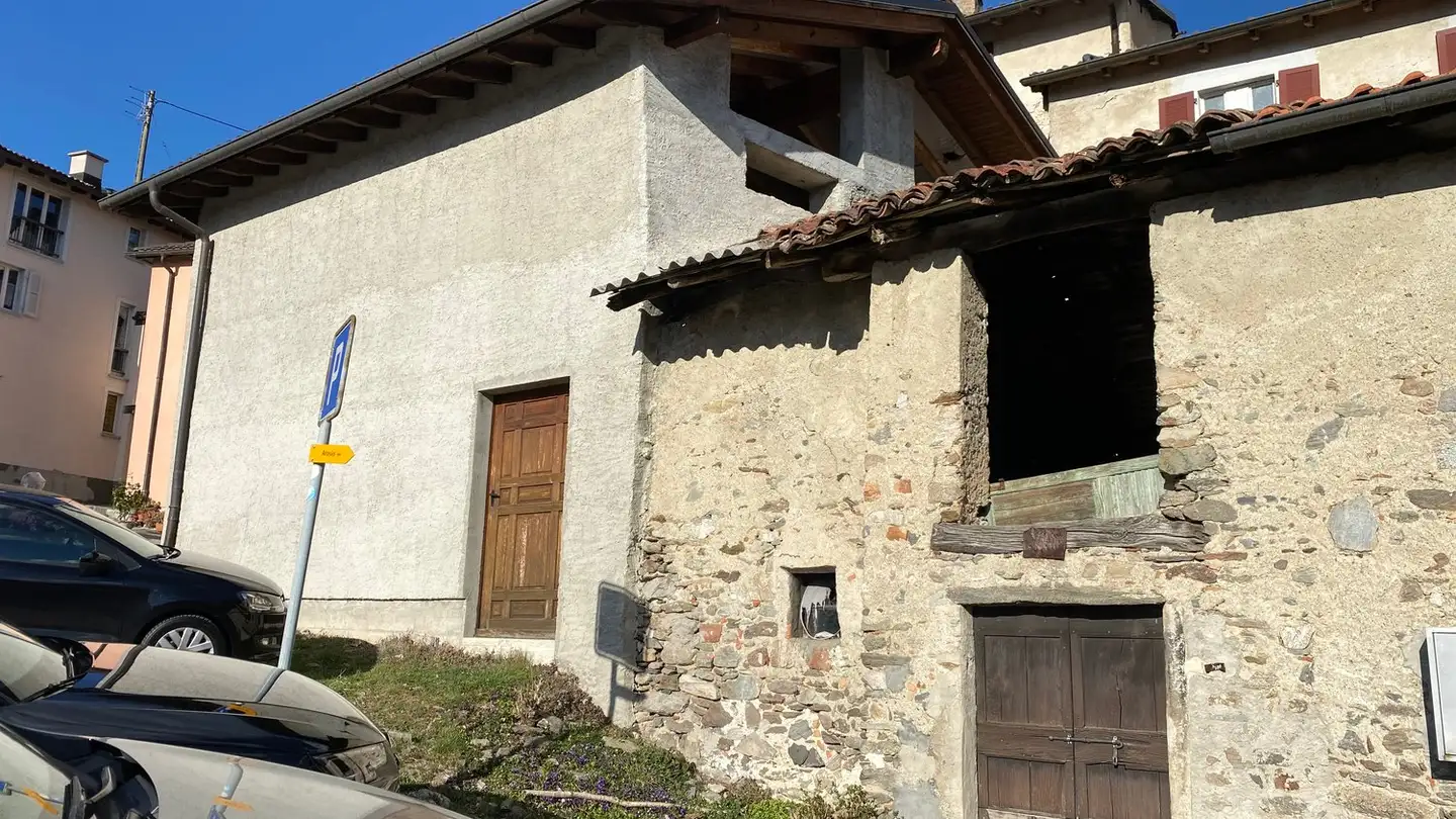 Einfamilienhaus kaufen - 6939 Arosio