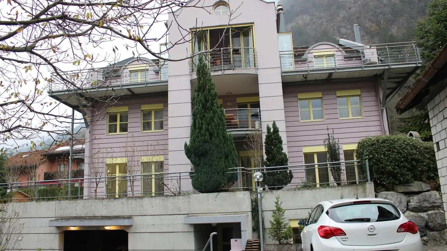 Tiefgaragenstellplatz mieten - Gotthardstrasse 38, 6472 Erstfeld