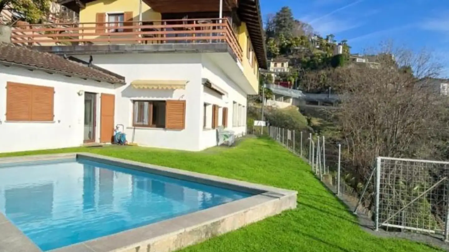 Maison jumelle à vendre - 6614 Brissago