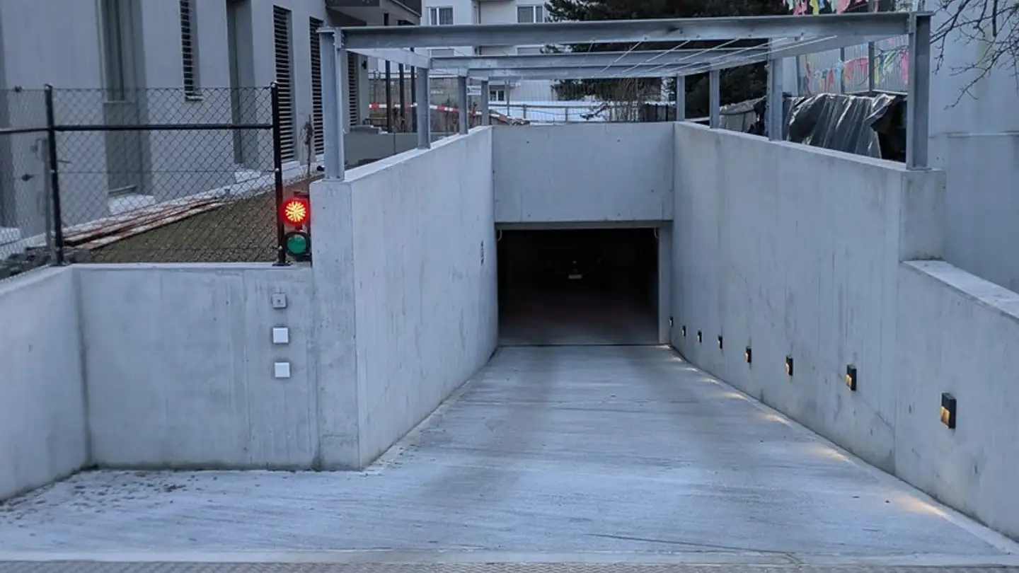 Garage individuel à louer - Kilchbergstrasse 25, 8134 Adliswil