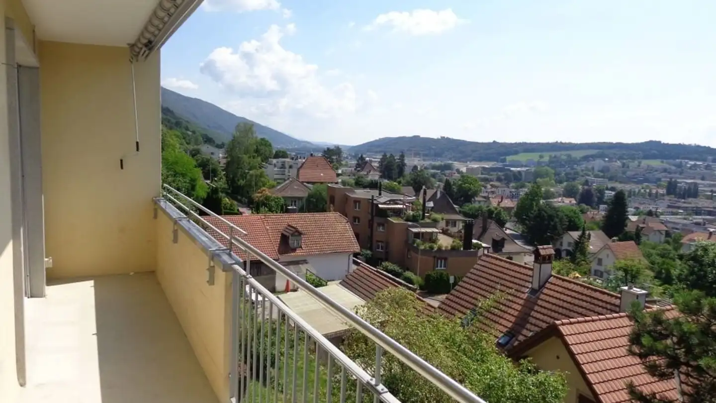 Apartment for rent - Route De Reuchenette / Reuchenettestrasse 81, 2502 Biel/Bienne - Photo 3