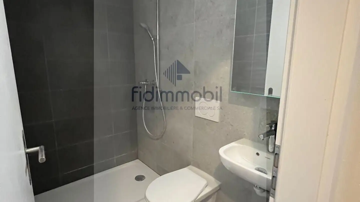 Single room for rent - Rue des Granges, 2034 Peseux - Photo 2