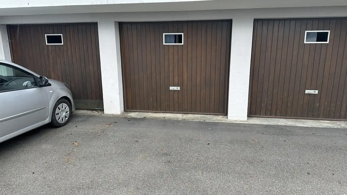 Single garage for rent - Drusbergstrasse 4, 8820 Wädenswil