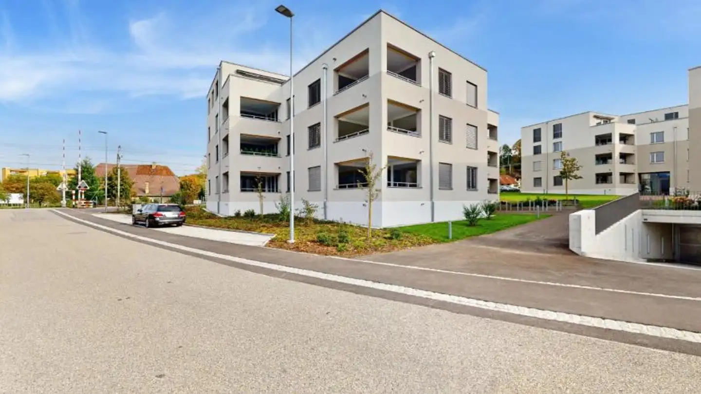 Tiefgaragenstellplatz mieten - Schmidtenweg 2, 4912 Aarwangen