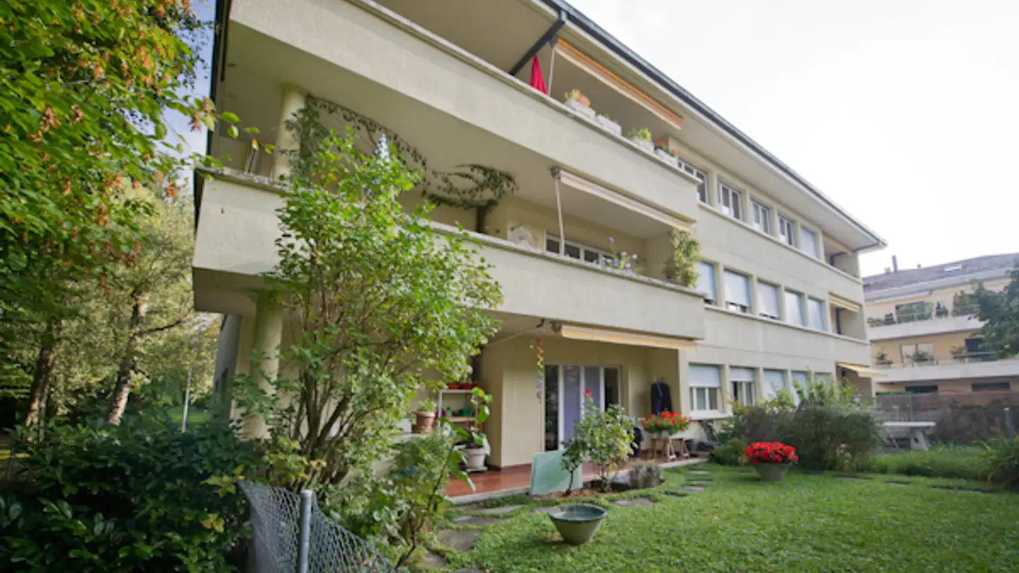 Single garage for rent - Chemin Des Ramiers 4, 1009 Pully