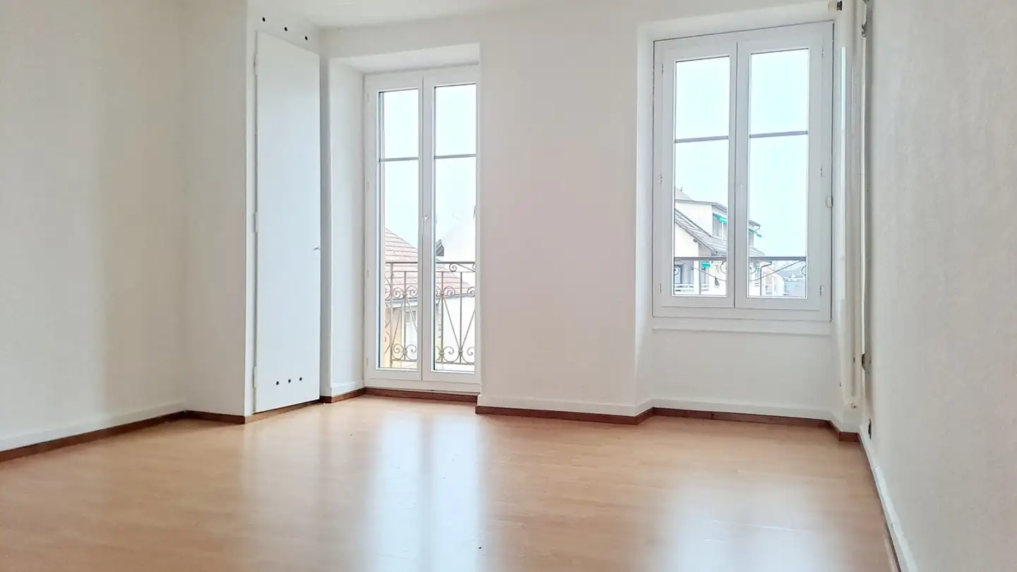 Apartment for rent - Quai De La Thièle, 1400 Yverdon-les-Bains - Photo 2