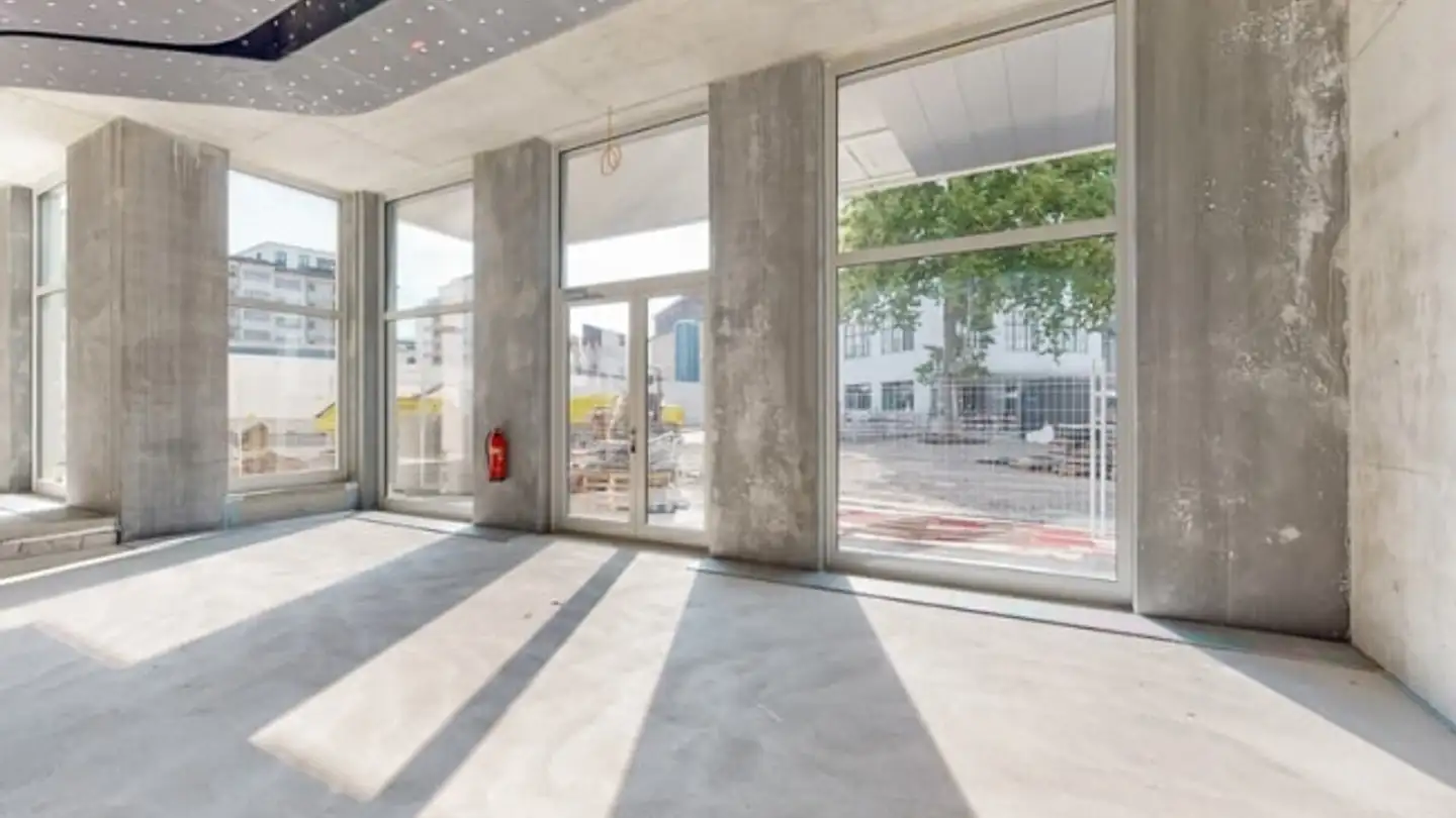 Gewerbe mieten - Industrieplatz 5, 8212 Neuhausen am Rheinfall - Foto 3