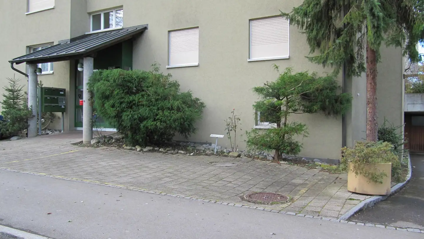 Outdoor parking space for rent - Grütlistrasse 16, 9000 St. Gallen