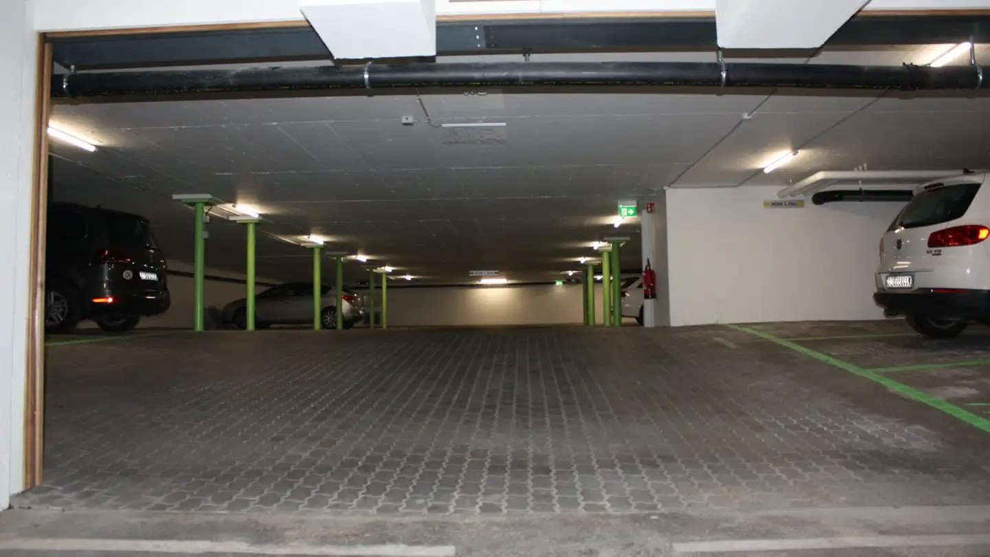 Parcheggio sotterraneo in affitto - Bodenächerstrasse, 5417 Untersiggenthal - Photo 2