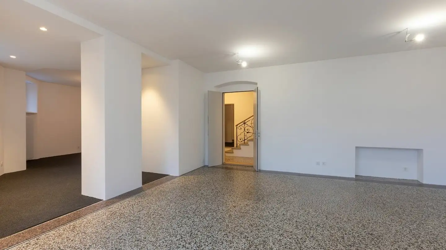 Commercial for rent - Via Chantun Sur 2, 7504 Pontresina - Photo 2