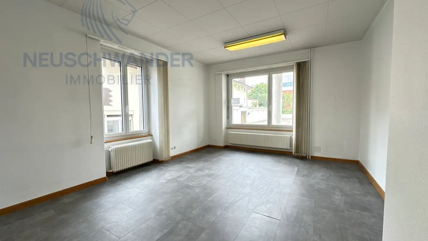 Bureau à louer - Rue Achille-Merguin 1, 2900 Porrentruy