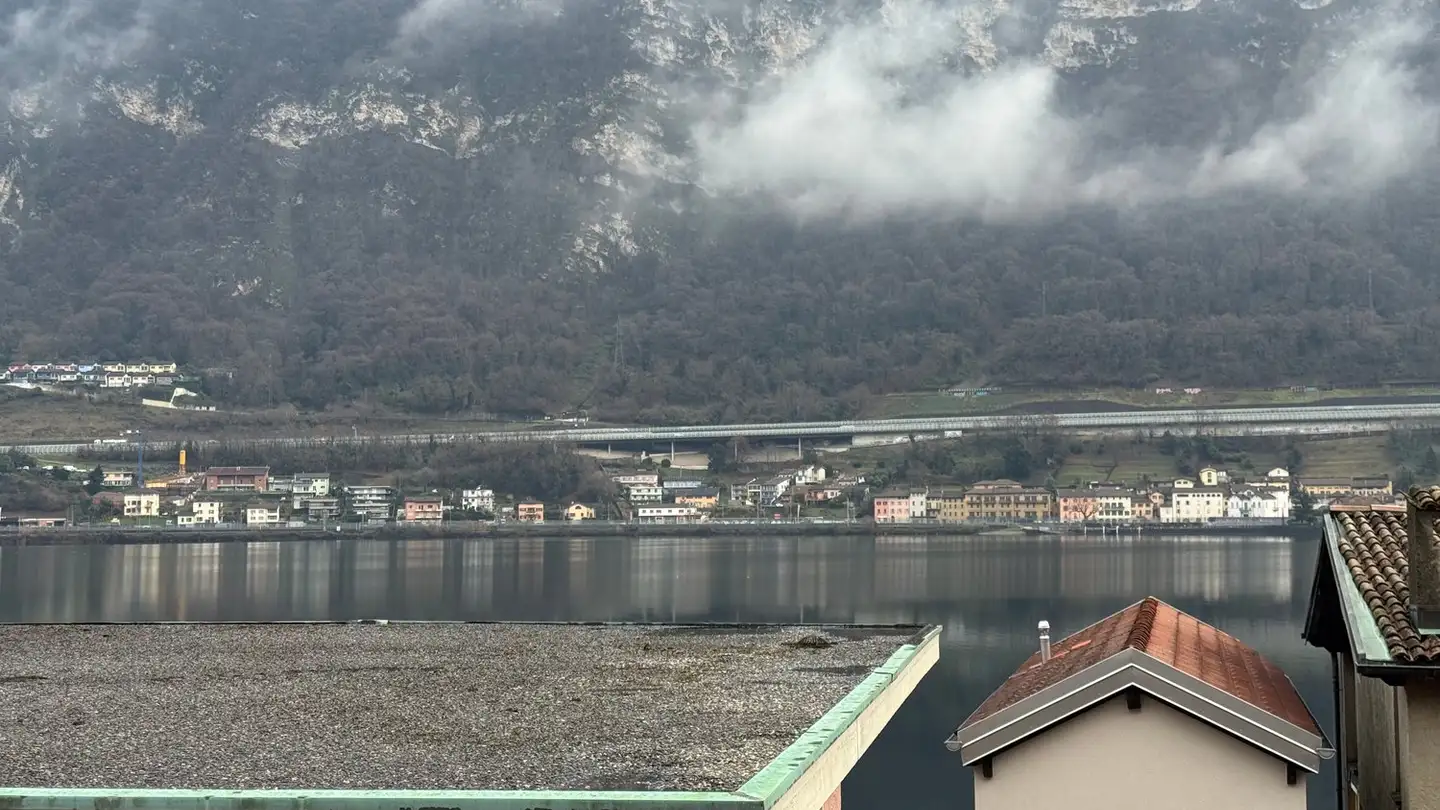 Dachgeschosswohnung mieten - 6826 Riva San Vitale