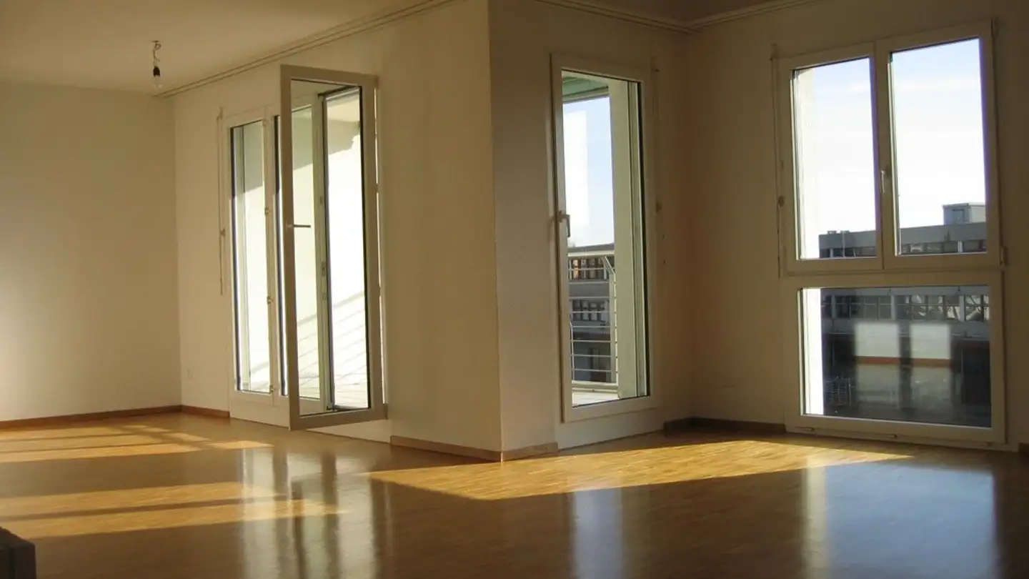 Villa for rent - Fabrikstrasse 2a, 8102 Oberengstringen - Photo 2