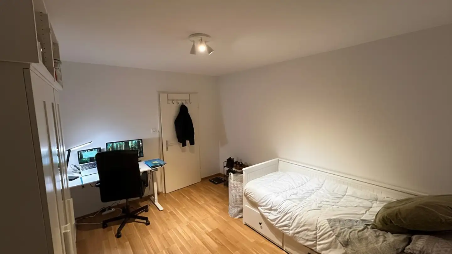 Chambre à louer - 8302 Kloten