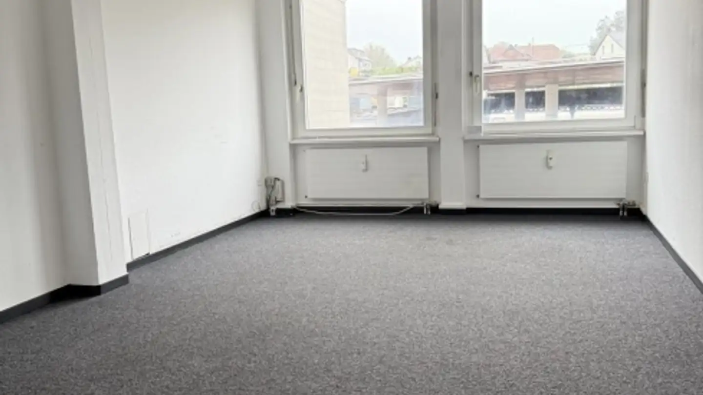 Spazio ufficio in affitto - Bahnhofstrasse 28, 4242 Laufen - Photo 3