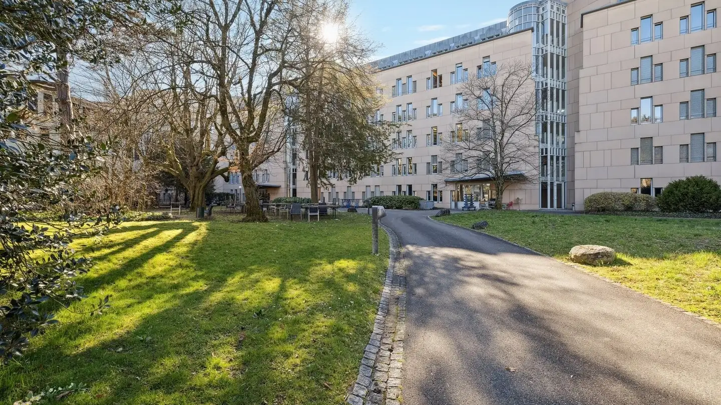 Commercial for rent - Münchensteinerstrasse 43, 4052 Basel