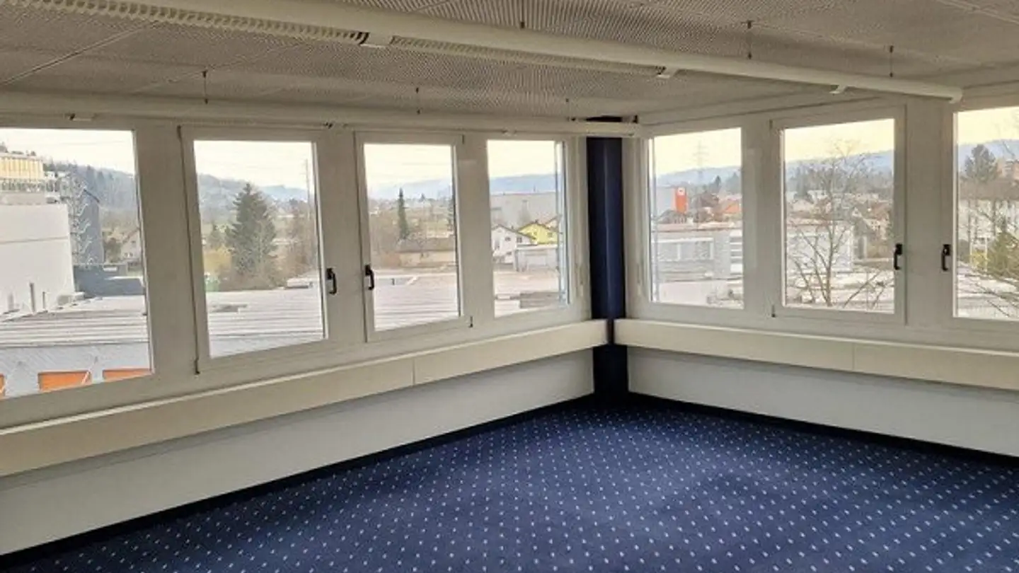 Bürofläche mieten - Ausserfeldstrasse 9, 5036 Oberentfelden - Foto 2