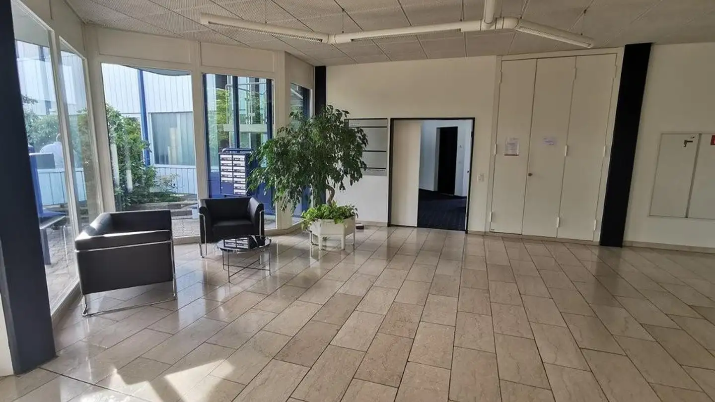 Bürofläche mieten - Ausserfeldstrasse 9, 5036 Oberentfelden - Foto 4